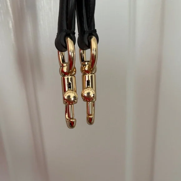NWoT Coach Adjustable Signature “C”Crossbody Strap with Gold Hardware - Picture 2 of 6